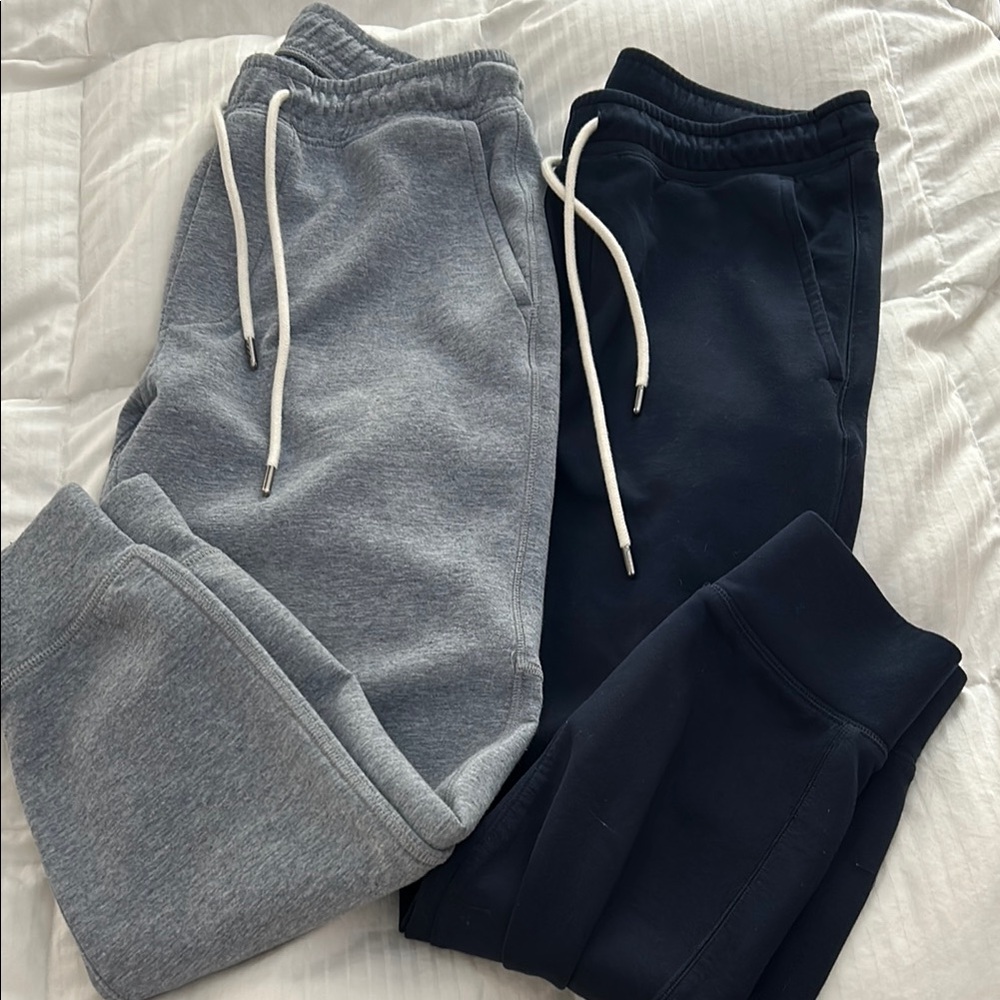 American Eagle. Sweatpants Joggers with Elastic Waistband and Soft Material